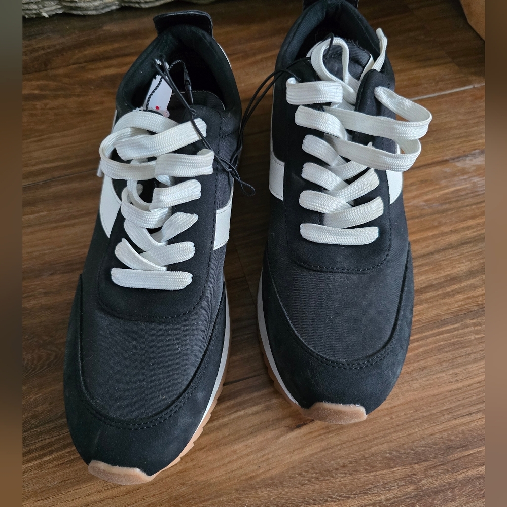 Steve Madden Sneakers